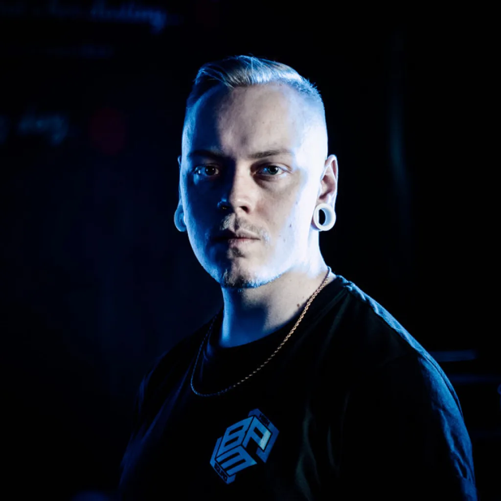 KNST, Hard Alliance artist
